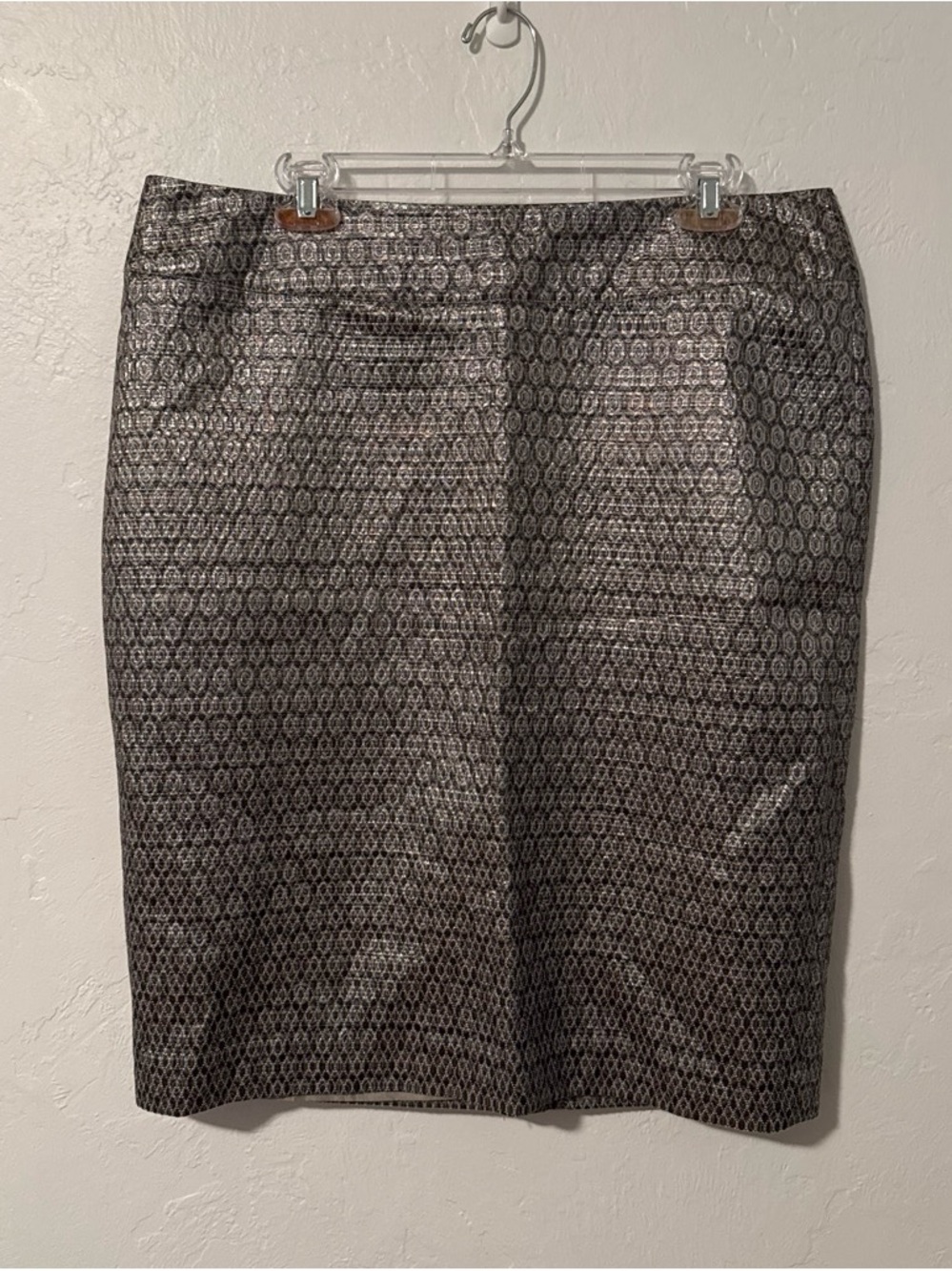 Charter Club size 14 Metallic gray & Black Patterned Pencil Skirt